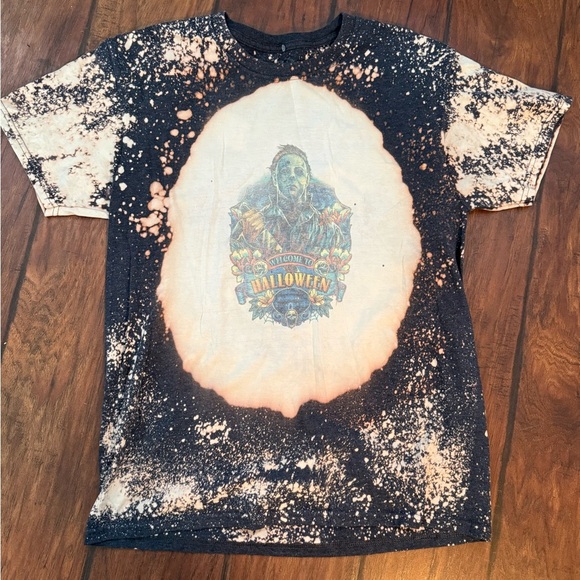 Tops - Halloween Graphic Bleached T-Shirt